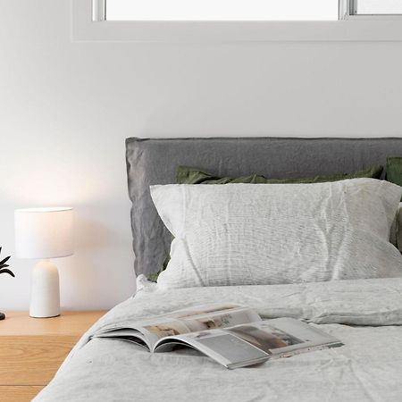 Amiri On Holbrook - Pet Friendly Hotel Yaroomba Екстериор снимка